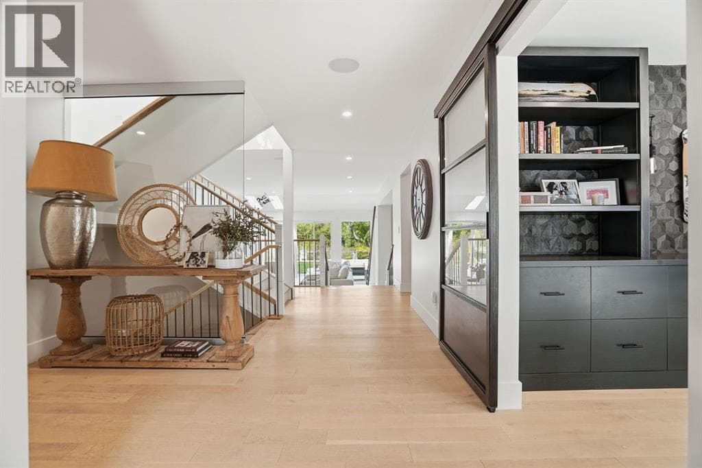 940 Riverdale Avenue SW — photo 3