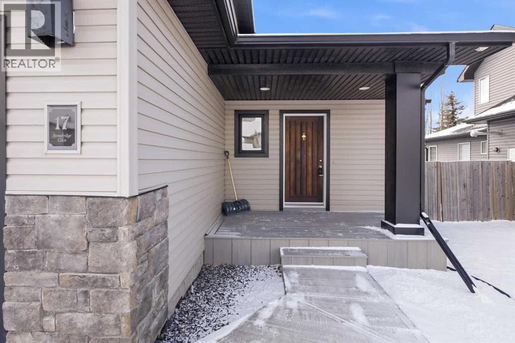 17 Skara Brae Close — photo 2