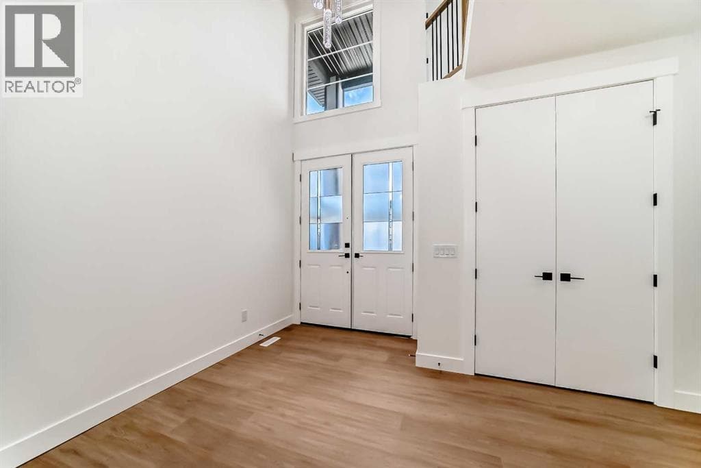 28 Saddlecrest Manor NE — photo 3