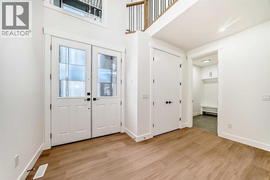 28 Saddlecrest Manor NE — photo 4