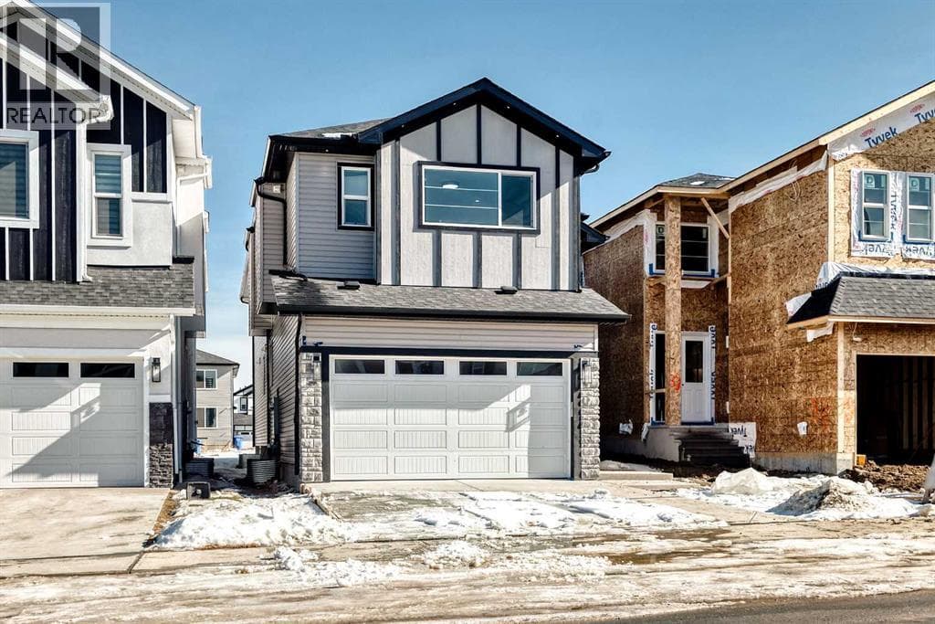 28 Saddlecrest Manor NE