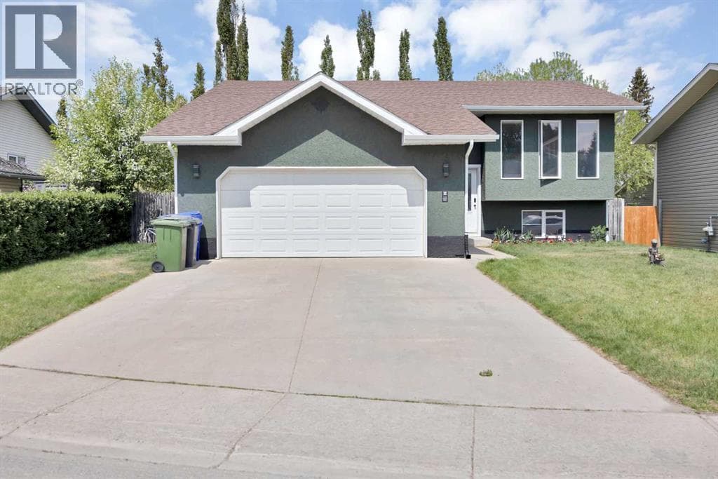 38 Balsam Crescent — photo 2