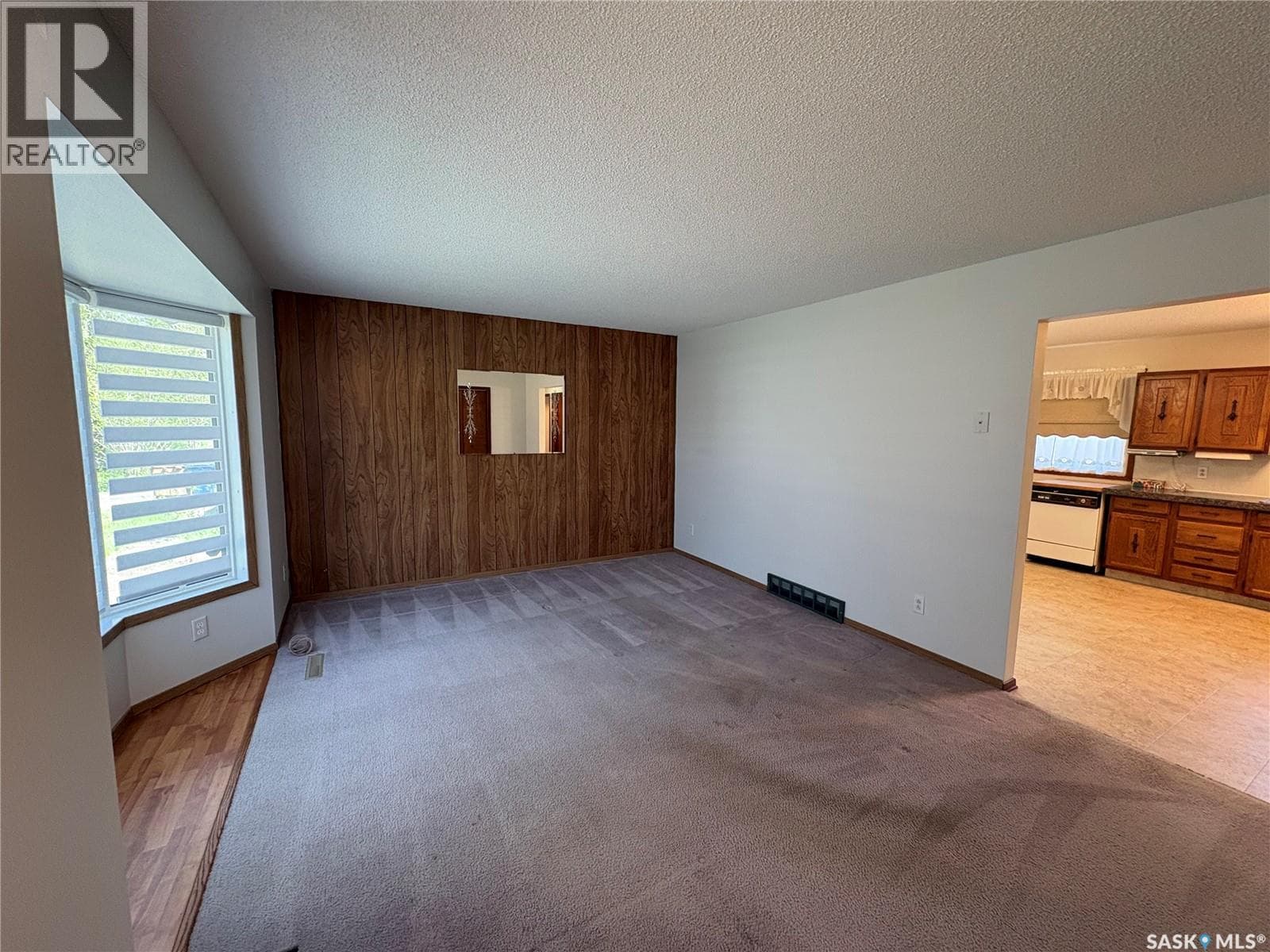 86 1st STREET SW — photo 3