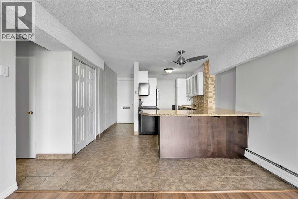 210, 519 17 Avenue SW — photo 4