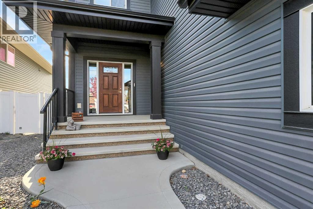 138 Lalor Drive — photo 2