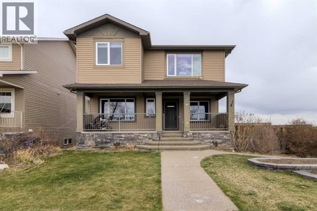 541 Aquitania Boulevard W