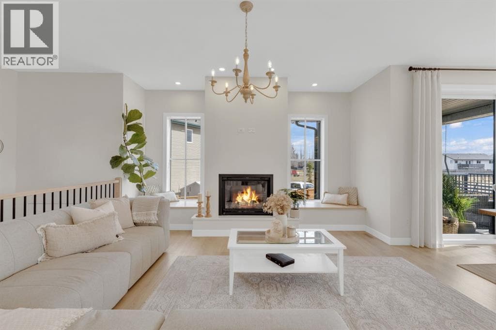 8 Holbrook Place — photo 4