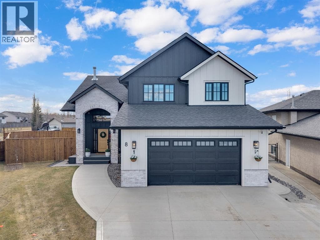 8 Holbrook Place
