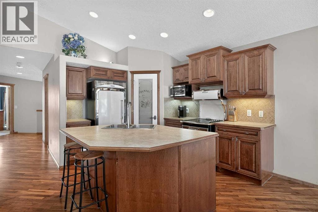 112 Prestwick Point SE — photo 3