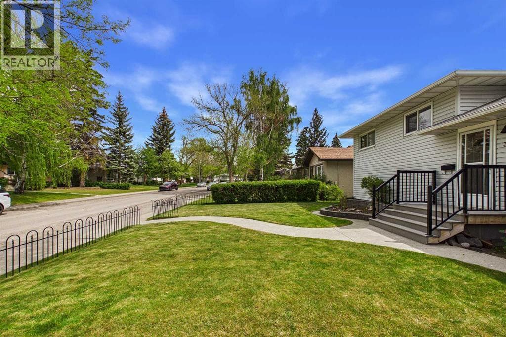 3840 Brooklyn Crescent NW — photo 3