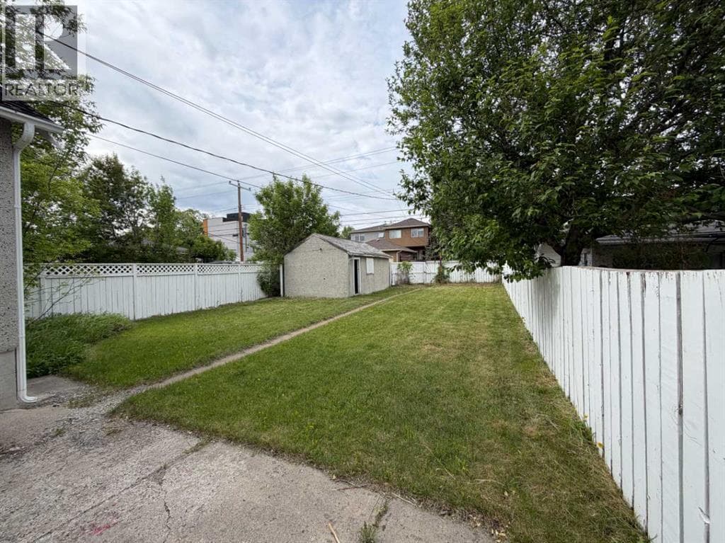 1018 17 Avenue NW — photo 4