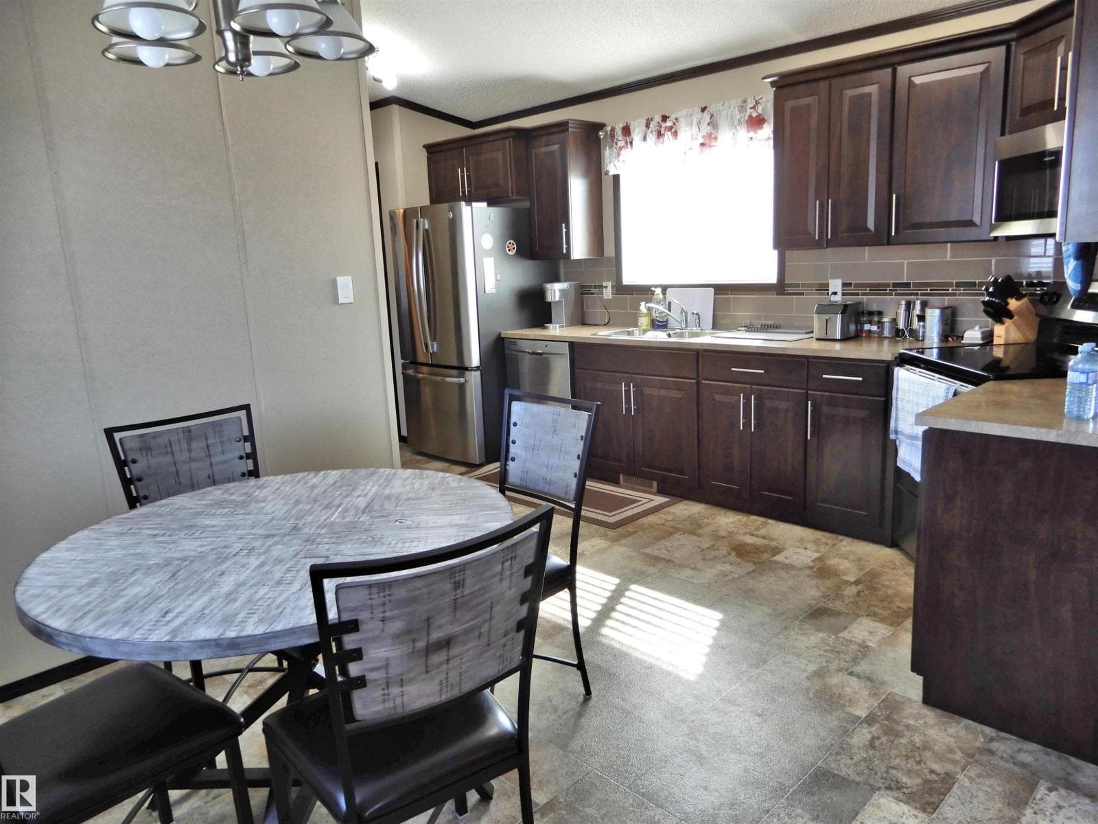 3 Aspen Avenue — photo 4