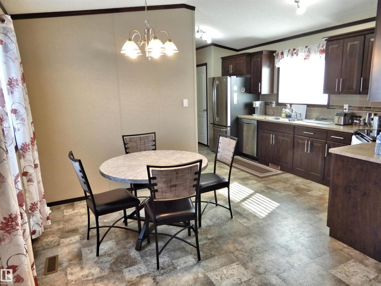 3 Aspen Avenue — photo 5