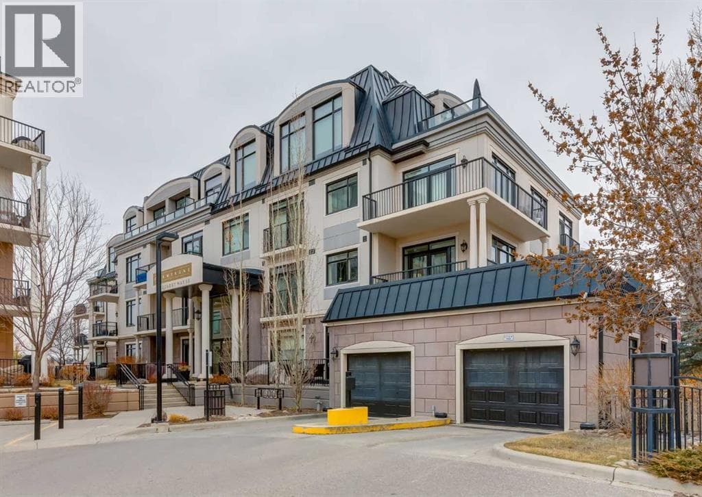 102, 121 Quarry Way SE — photo 2