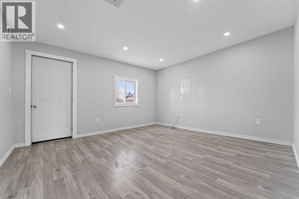 331 N 200 E — photo 4