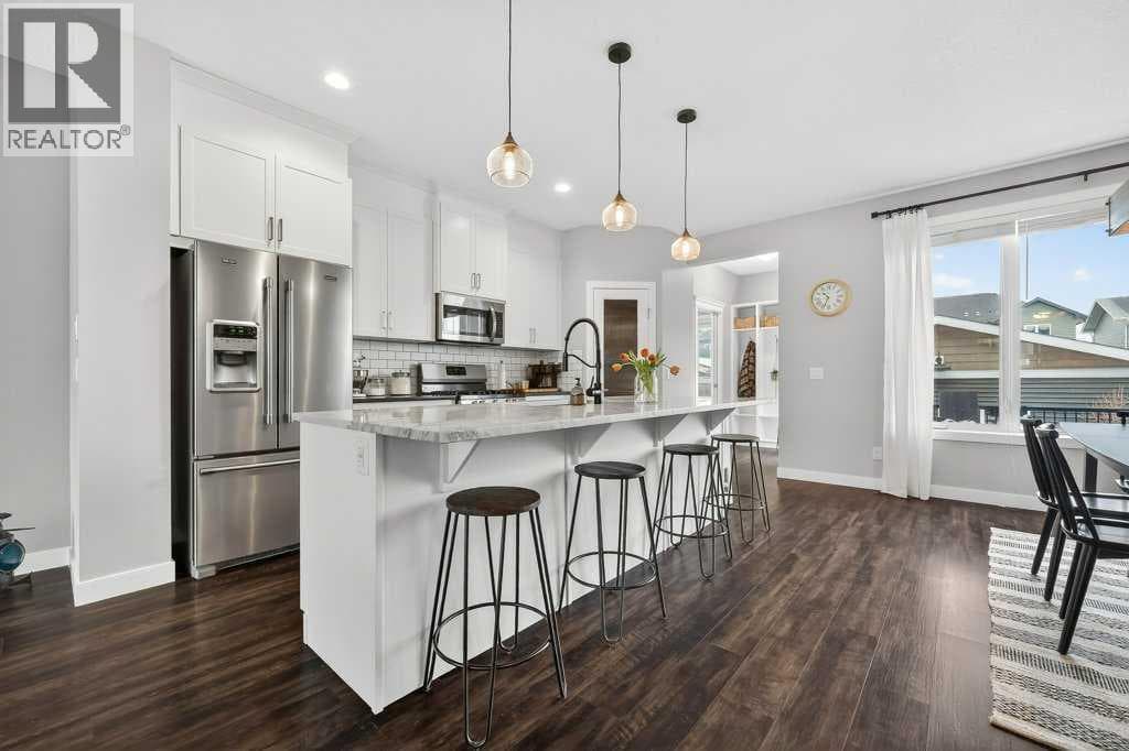 92 Fireside Crescent