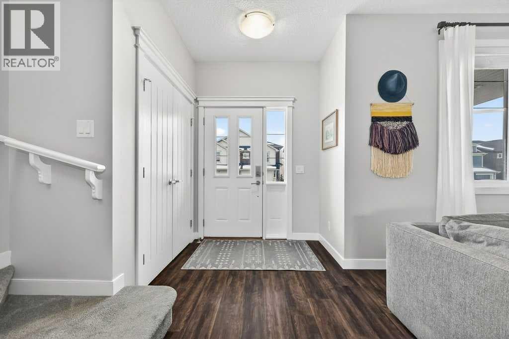 92 Fireside Crescent — photo 5