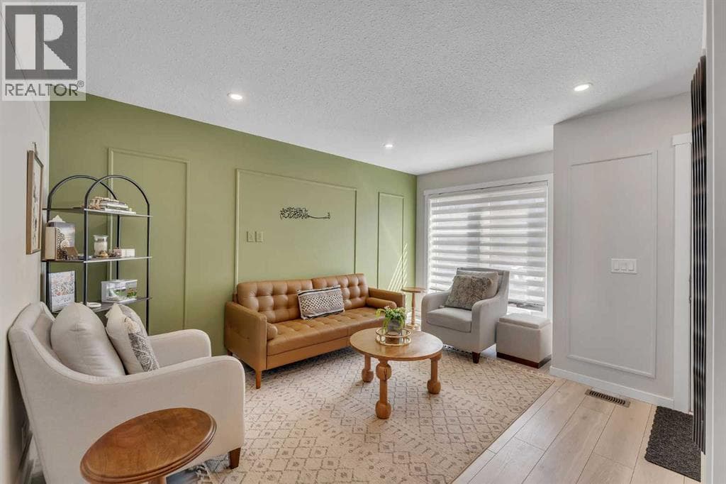 124, 31 Red Embers Parade NE — photo 4
