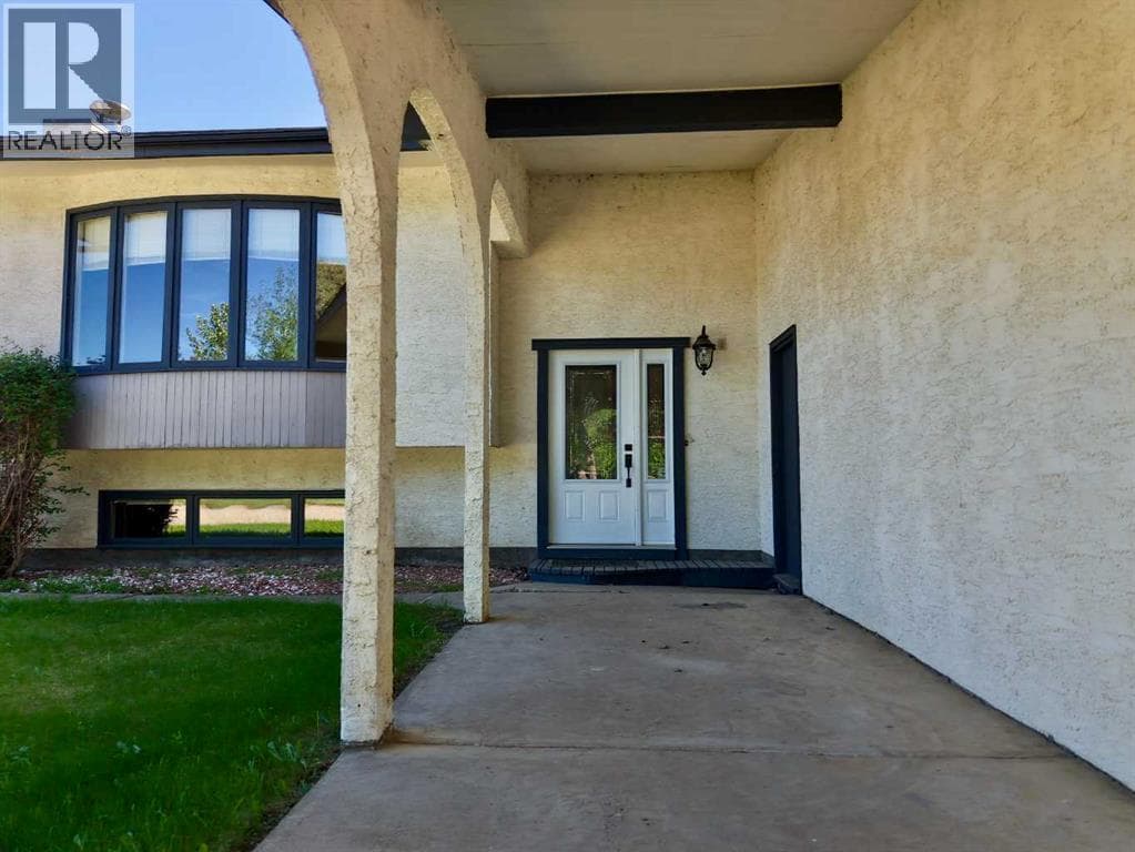 7413 96 Street — photo 4