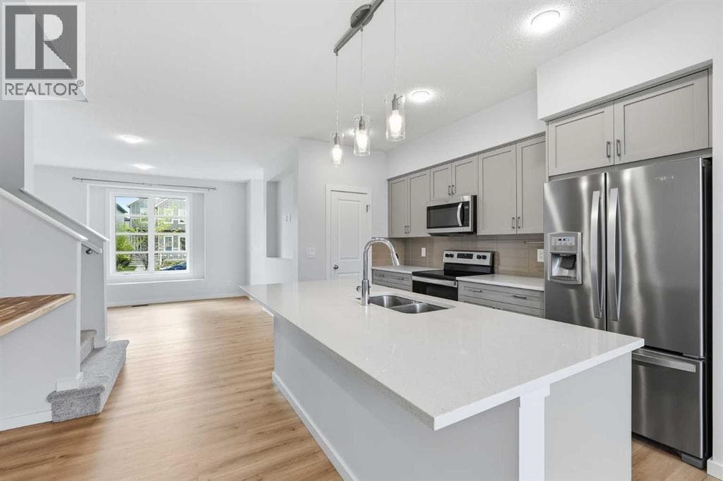 176 Walcrest Boulevard SE — photo 4