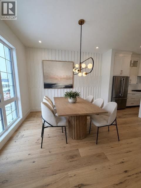 2449 29 Avenue SW — photo 3