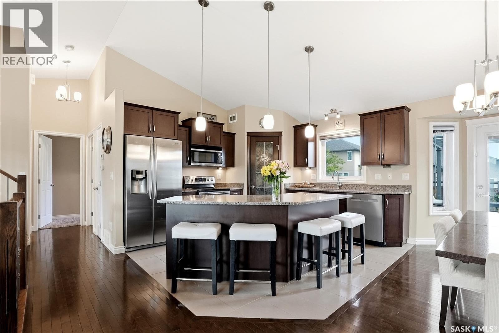 627 Paton WAY — photo 4