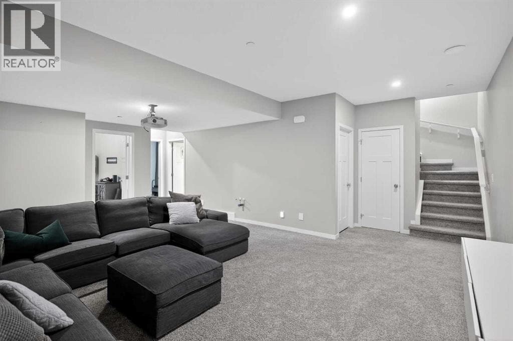 31 Lucas Boulevard NW — photo 5