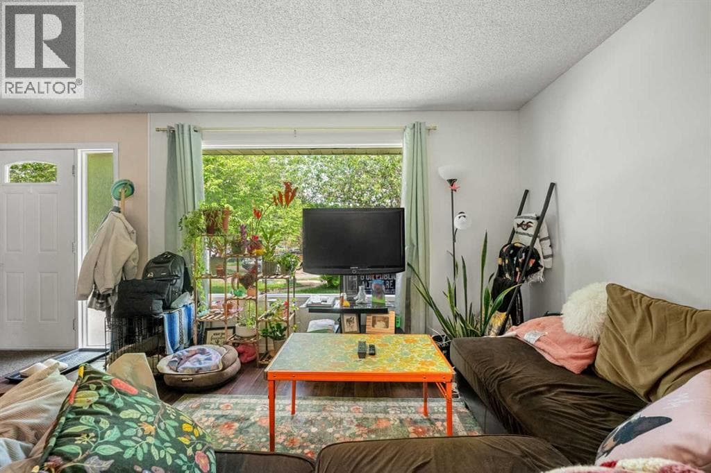 224 Ranchview Place NW — photo 3