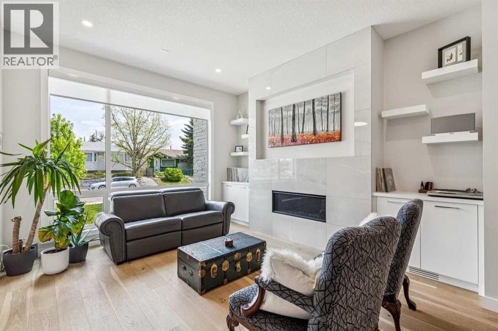 3507 41 Street SW — photo 5