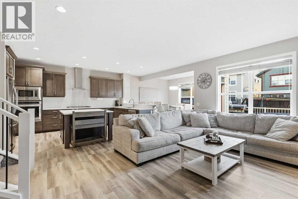10 Riviera Place — photo 3