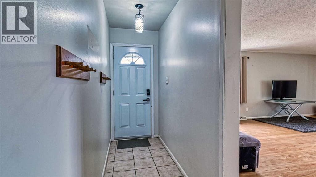 5924 Bow Crescent NW — photo 5