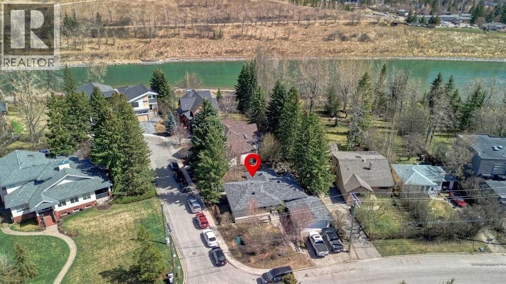 5924 Bow Crescent NW — photo 4