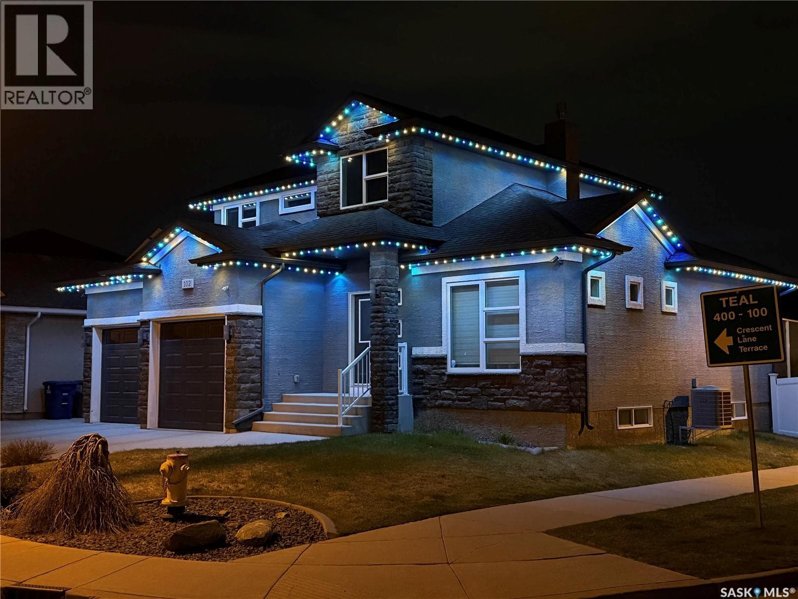 102 Teal CRESCENT