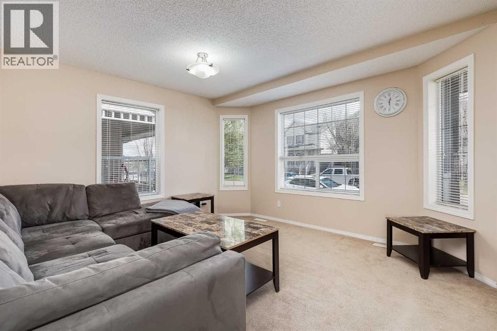 31 Taralake Gardens NE — photo 4