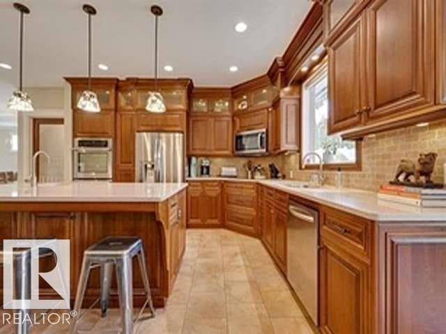 10836 130 Street NW — photo 5