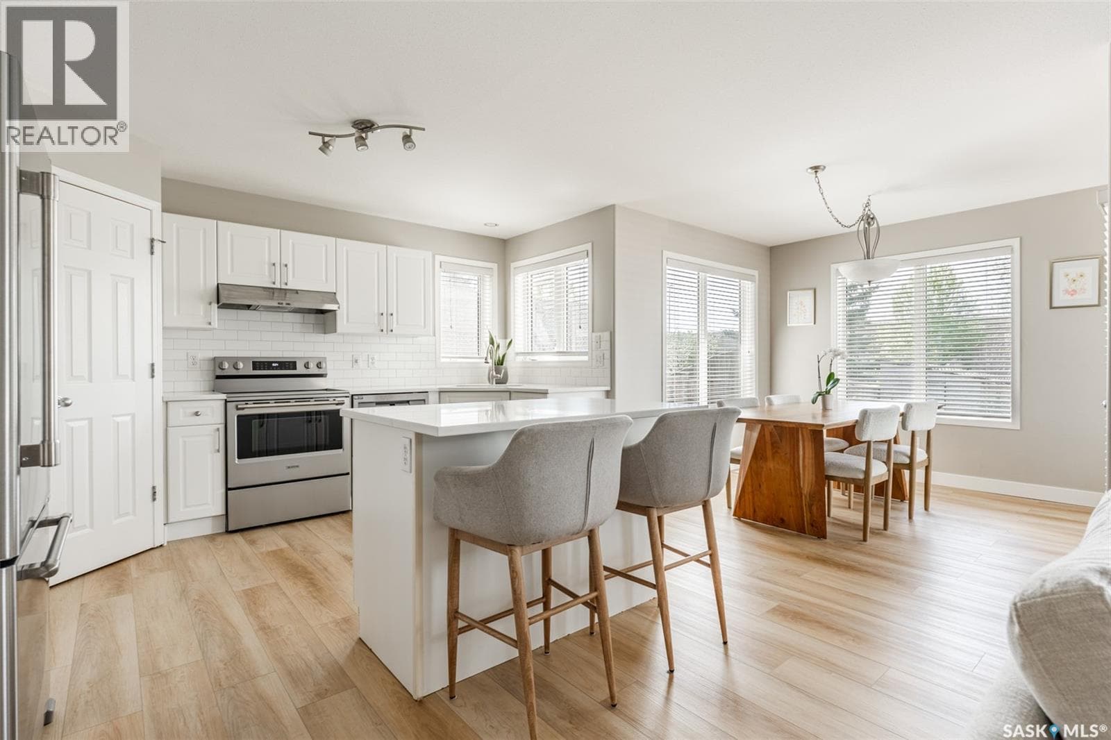 451 Buckwold COVE — photo 4