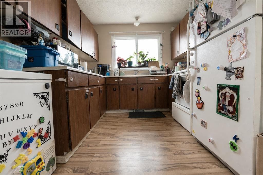 9309 103 Avenue — photo 3