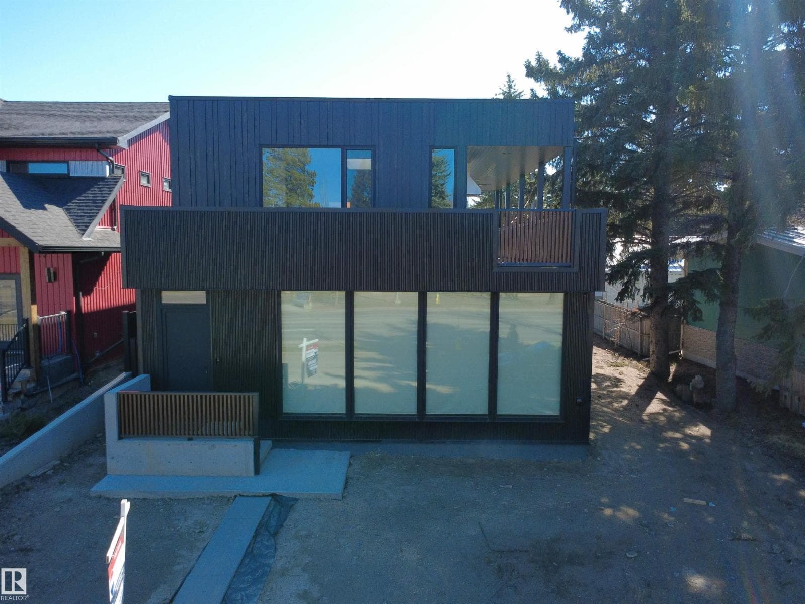 8815 142 ST NW NW