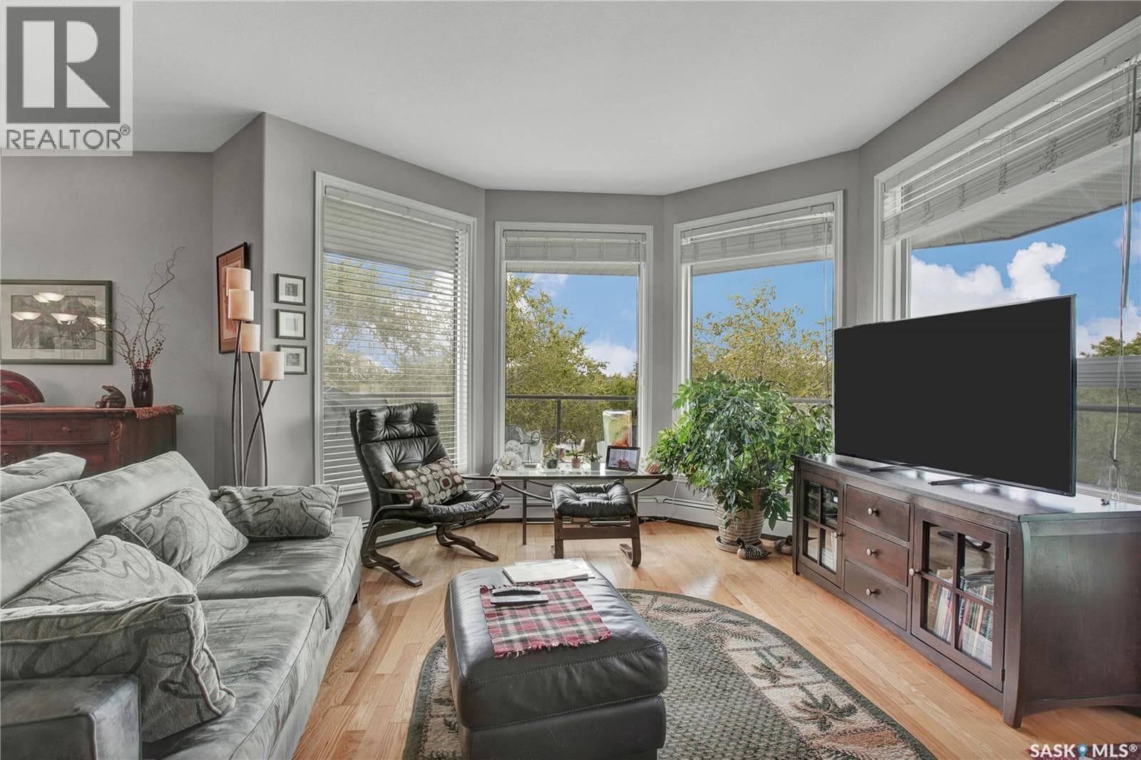 219 619 Saskatchewan CRESCENT W — photo 5