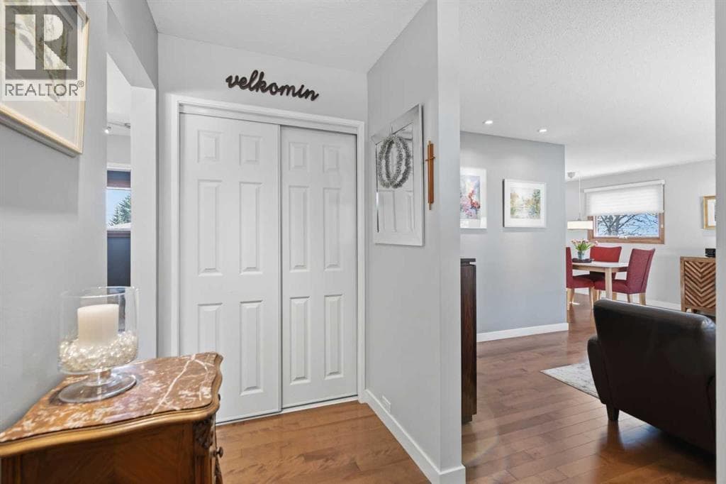 948 Canaveral Crescent SW — photo 4
