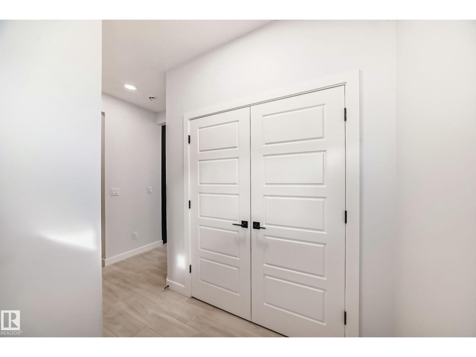 9411 PEAR CR SW — photo 5