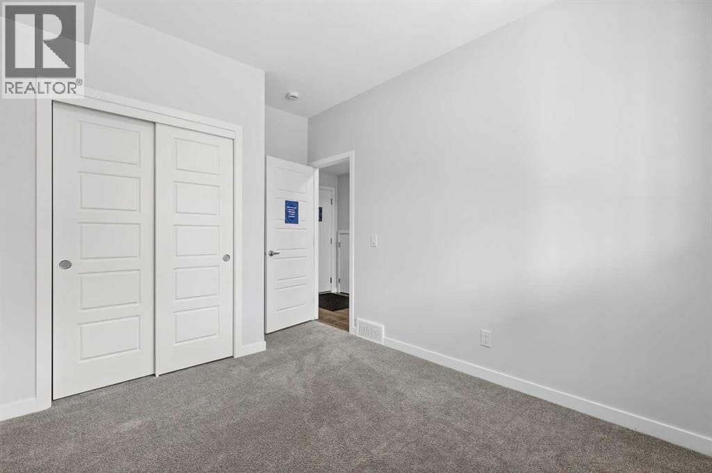 121, 1750 Rangeview Drive SE — photo 4