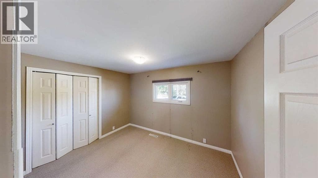 9319 103 Avenue — photo 5