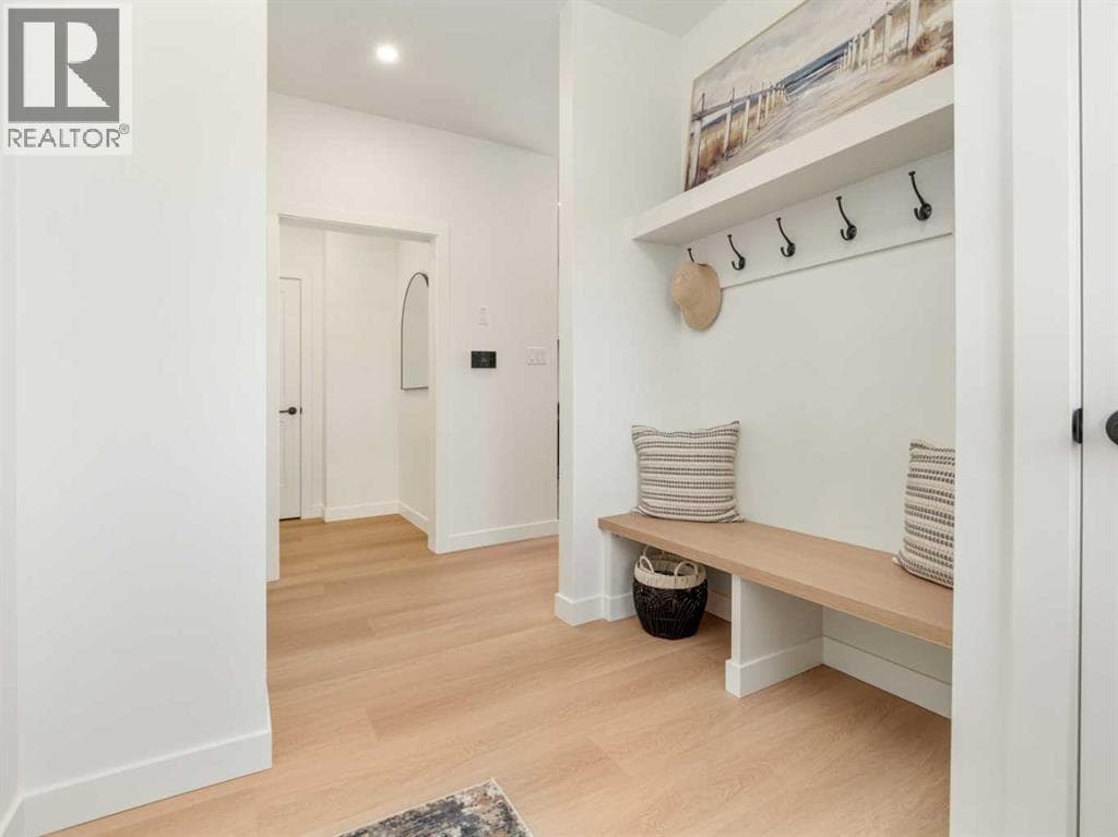 3028 21 Street — photo 5