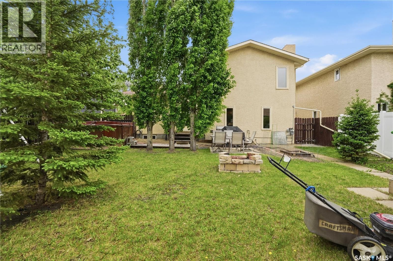 2646 Crocus DRIVE E — photo 3