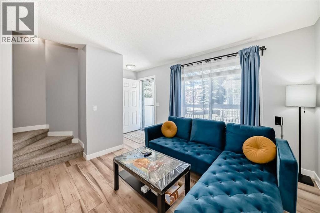 107 Tuscany Court NW — photo 4