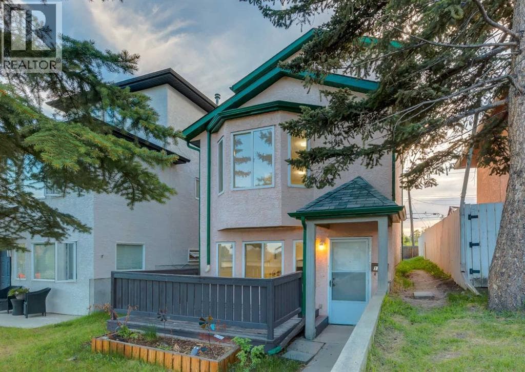 1135 37 Street SE — photo 3