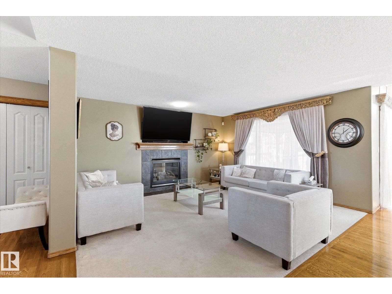442 Hunters GR NW — photo 3