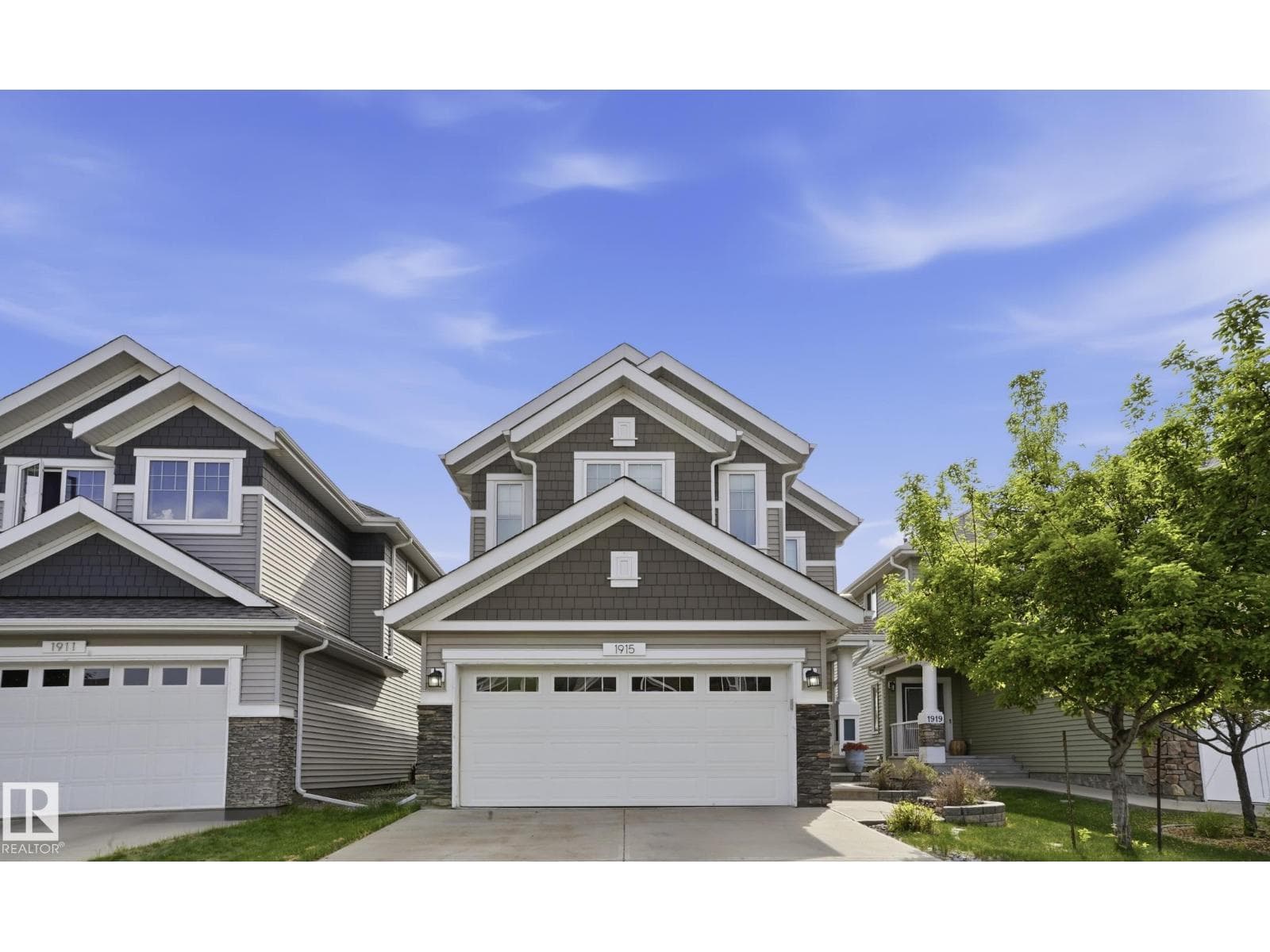 1915 77 ST SW