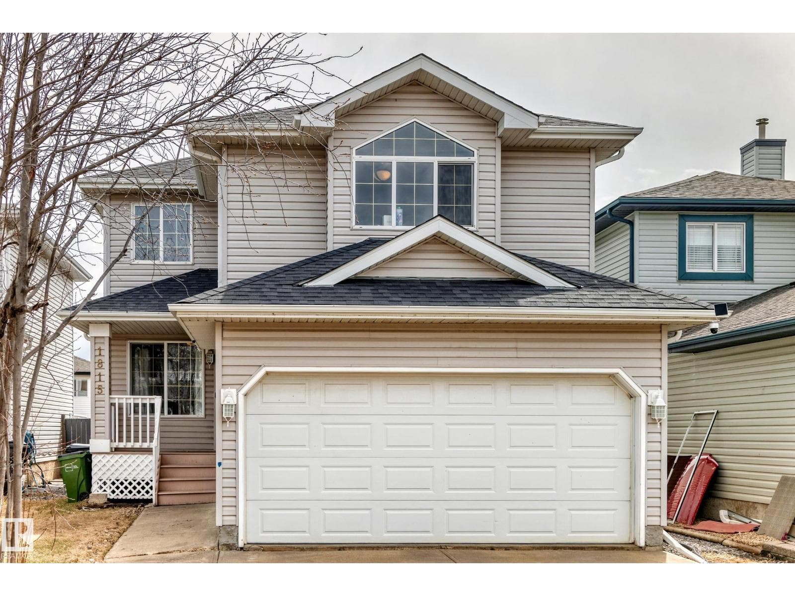1815 36 AV NW